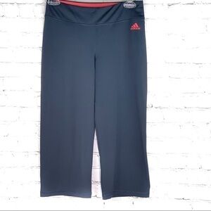 𝅺euc- Adidas Work out/Gym Capri/Contrast Piping SM